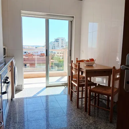 Apartamento Portas Da Rocha T2 By Sweet *
